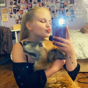 Meet your Posher, Skylar